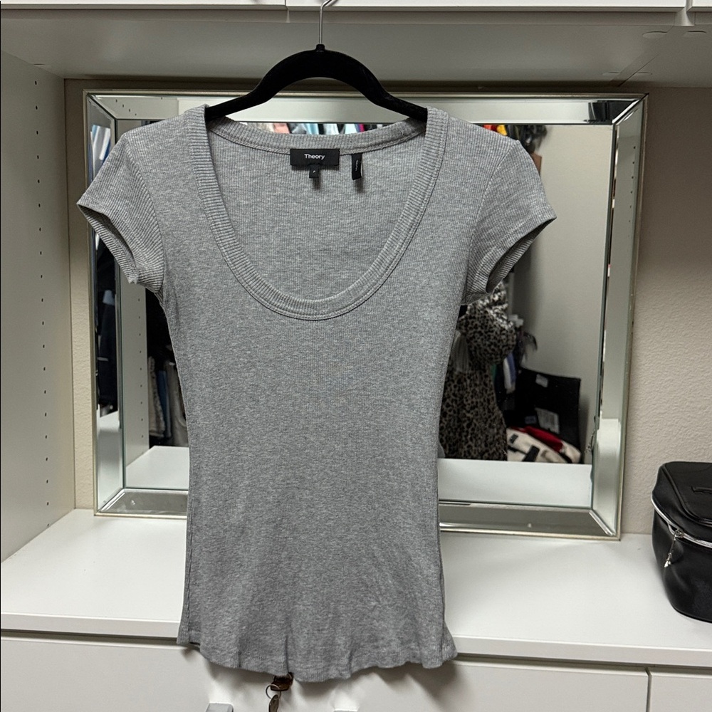 Theory grey Short Sleeve Scoop Neck Tee